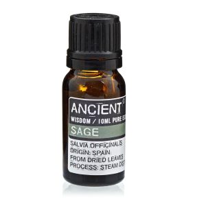 Frasco de aceite esencial de salvia sobre fondo blanco