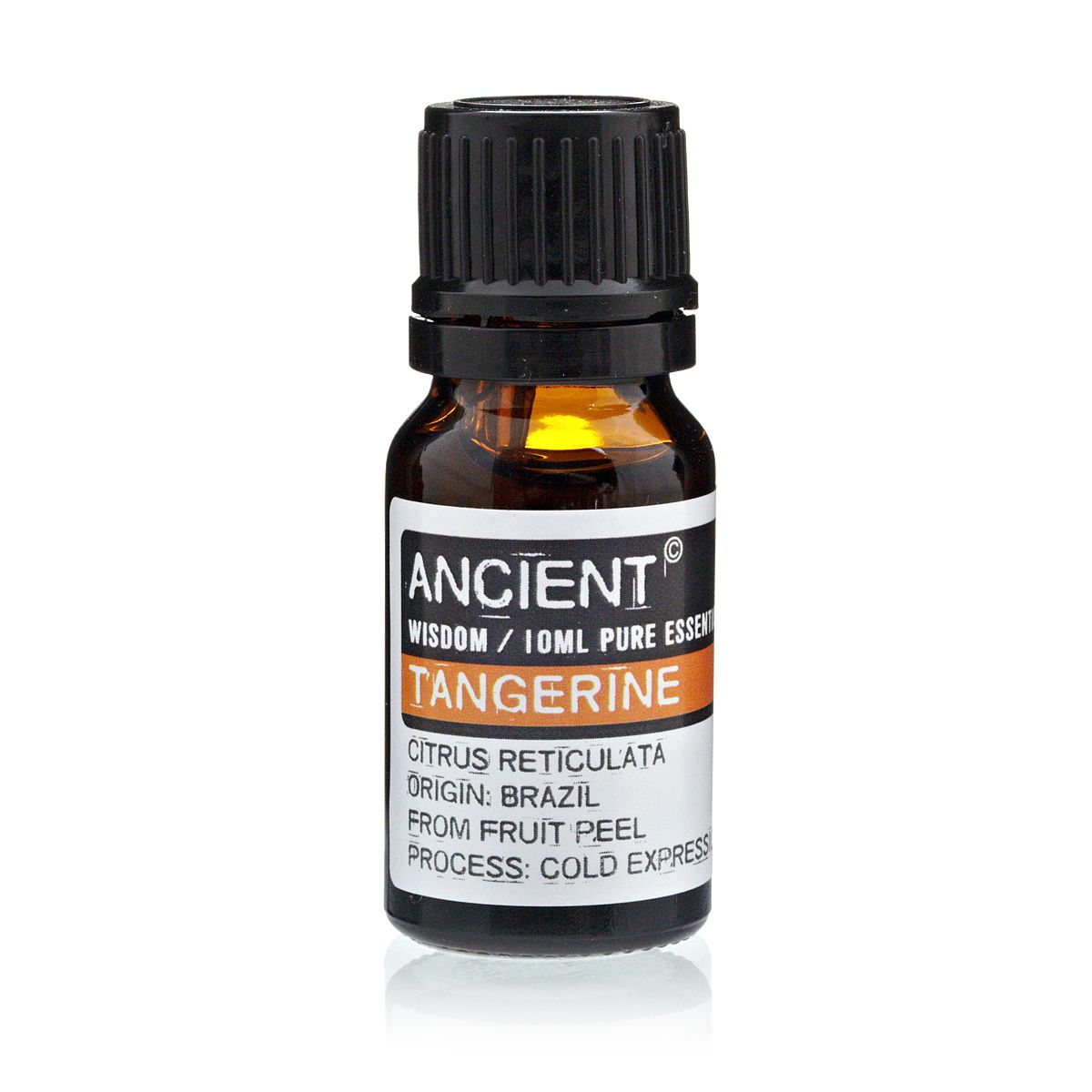 Frasco de aceite esencial de tangerina sobre fondo blanco