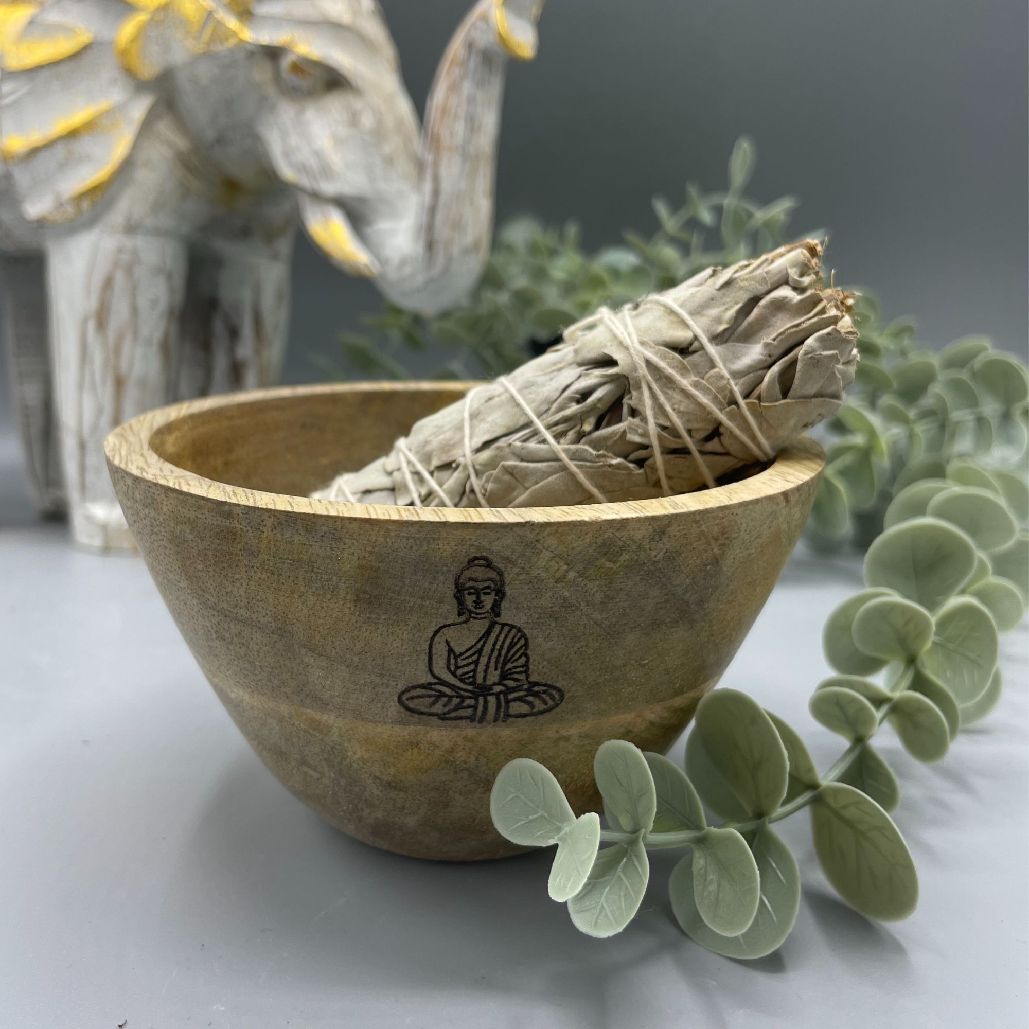 Cuenco de Madera para Ofrendas y Rituales - Buda - 11x7cm - Imagen 2