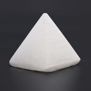 Pirámide de selenita - 5 cm