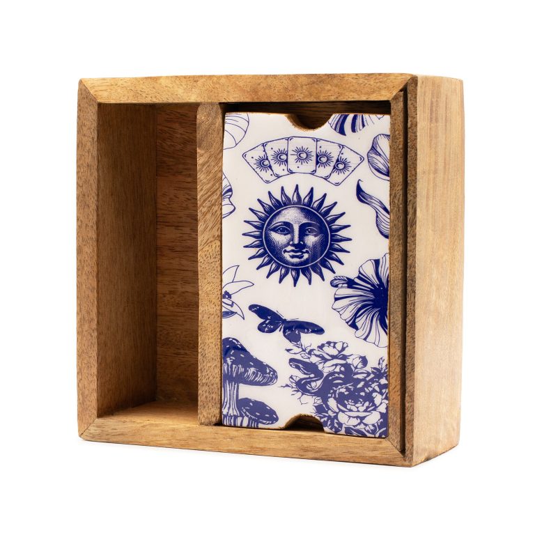 Caja de madera para guardar cartas del Tarot