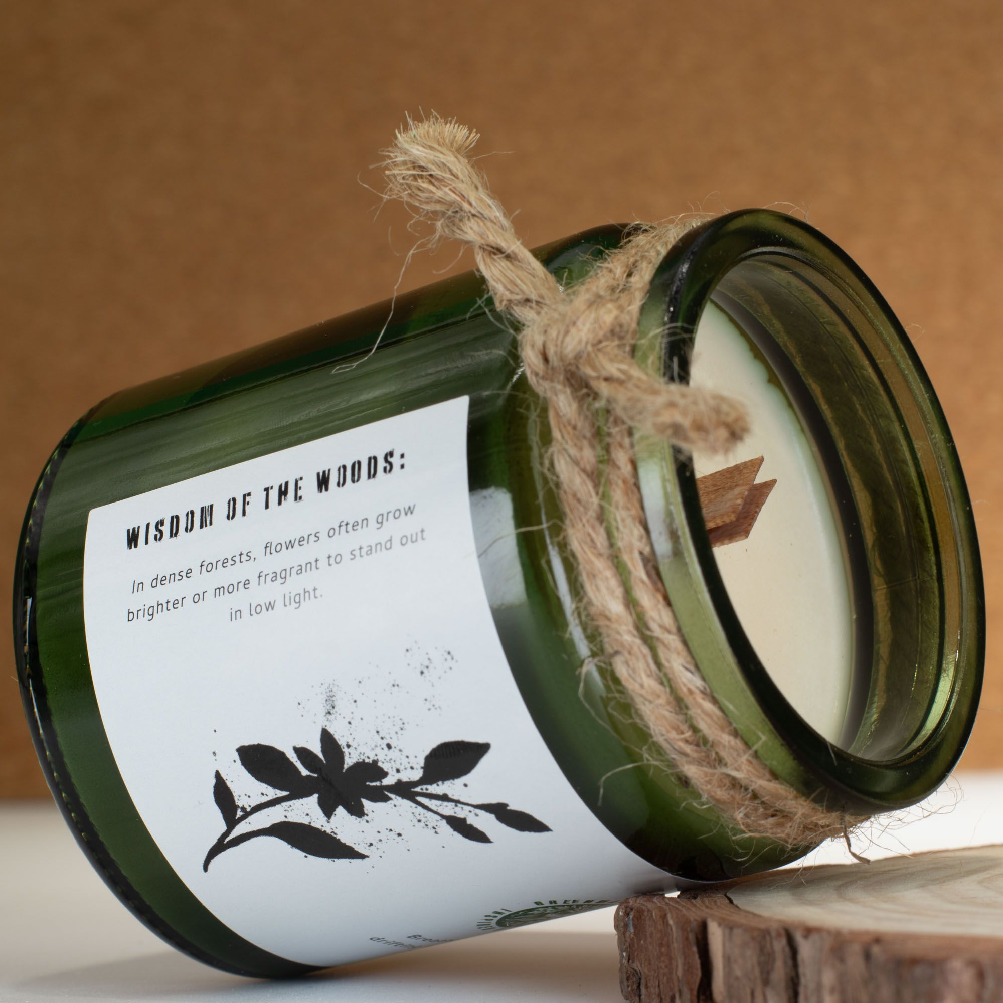 Vela de soja Woodwick Greenman - Claro de Jazmín - Imagen 4
