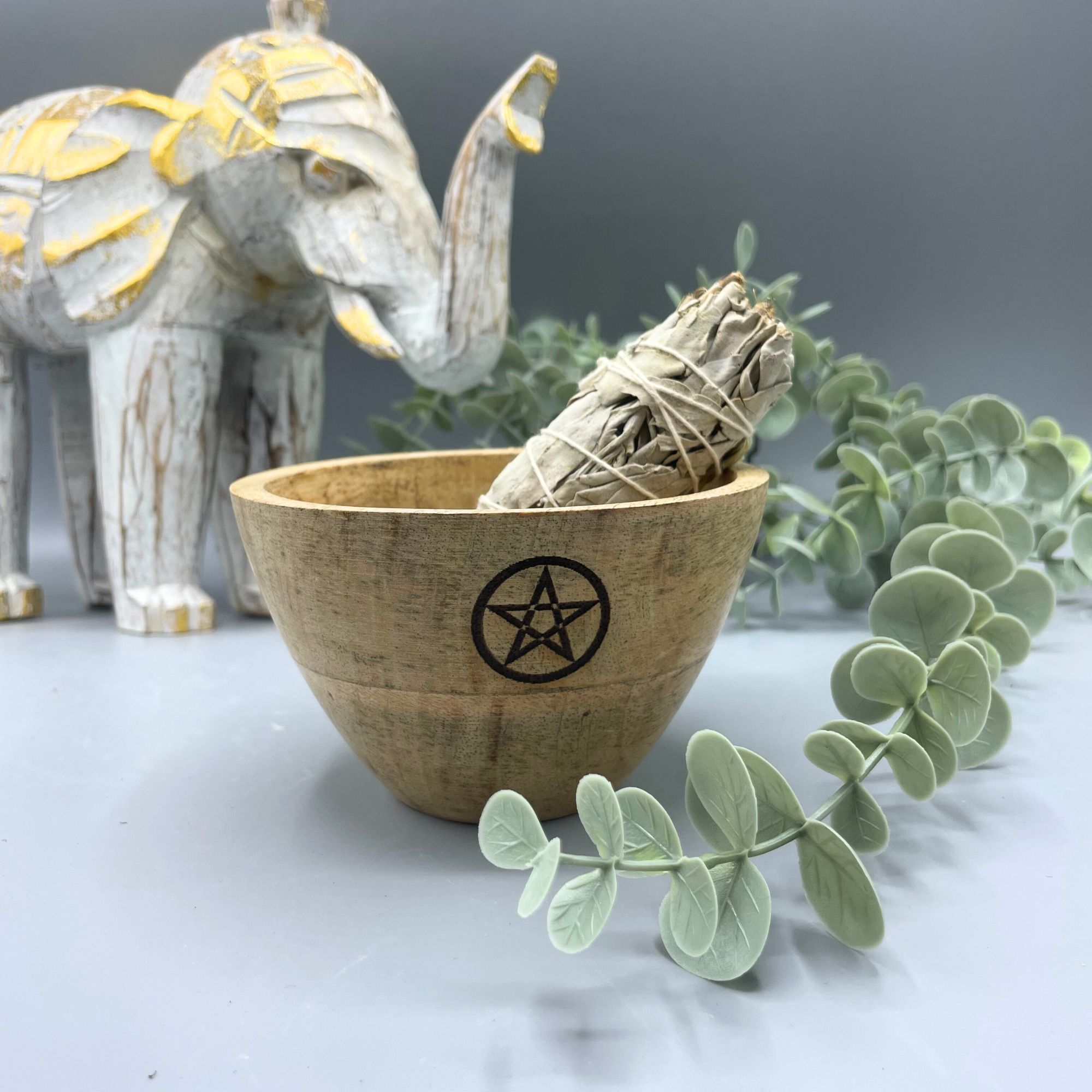 Cuenco de Madera para Ofrendas y Rituales - Pentágono - 11x7cm - Imagen 2