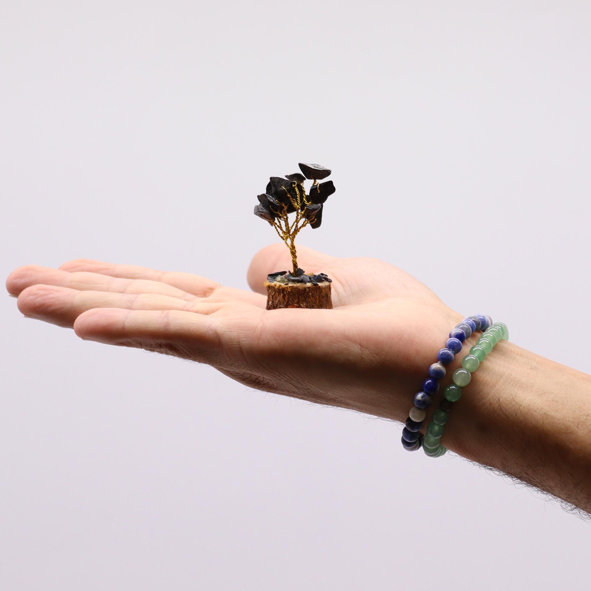 Mini árbol de piedras preciosas sobre base de madera - Ágata negra (15 piedras) - Imagen 2