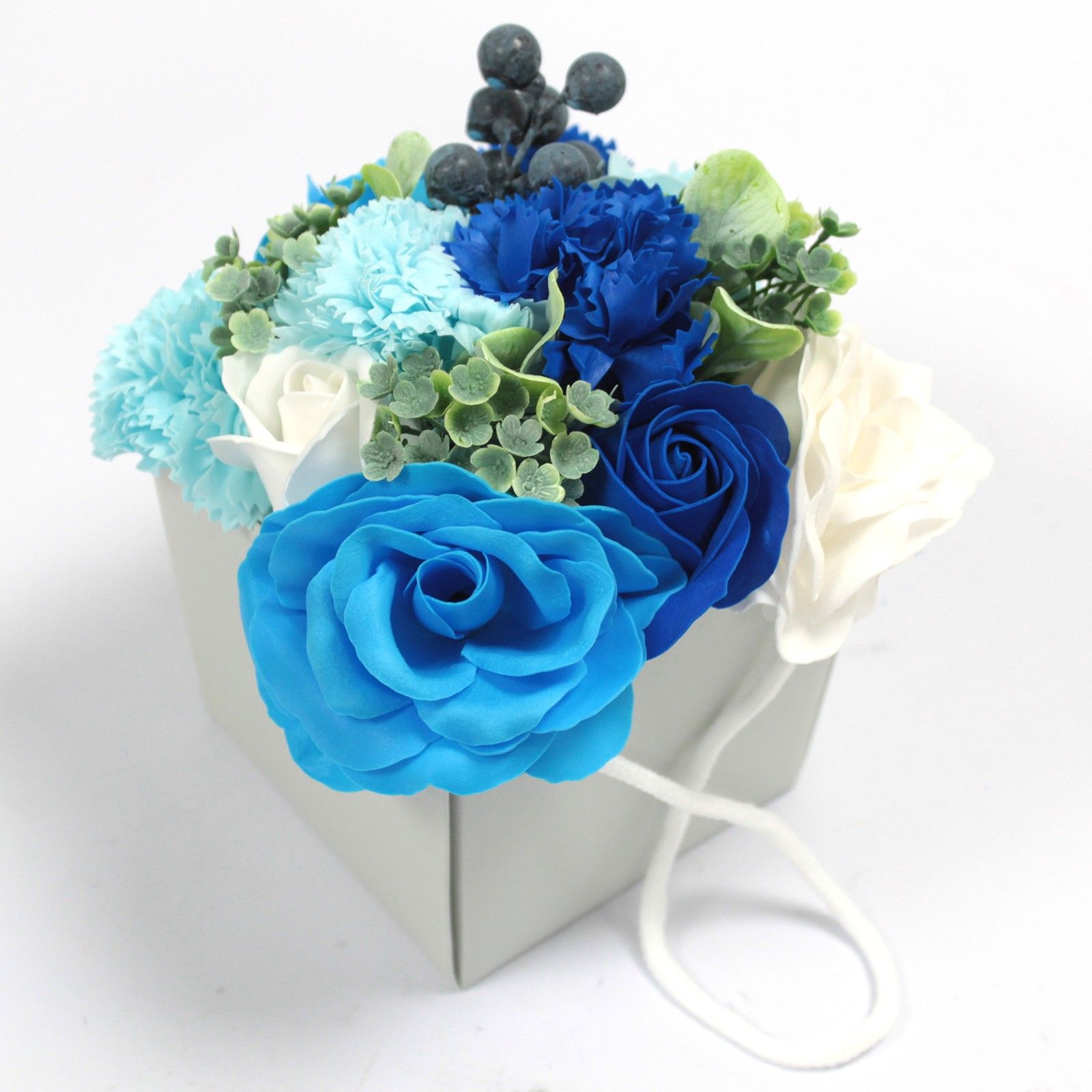 Bouquet Flores Jabón-Rosas Azules y clavel - Imagen 2