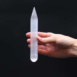 Varita de selenita - 16 cm (Ambos extremos punta)