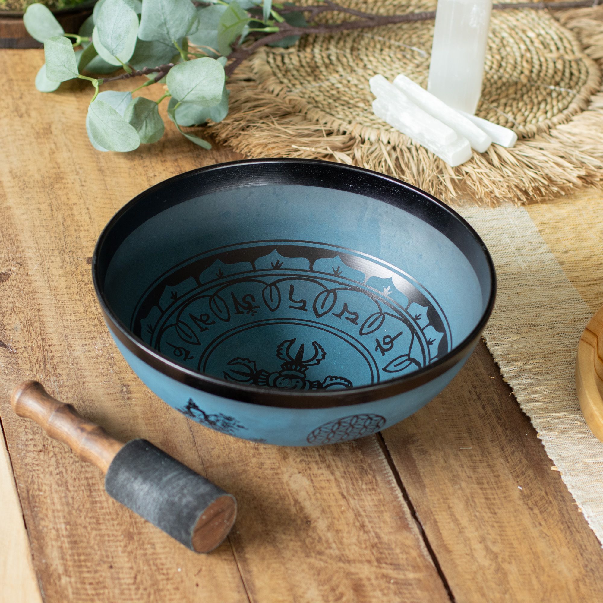 Gran cuenco tibetano de aluminio - diseño tibetano de doble Dorjy - azul (27 cm) - Imagen 4