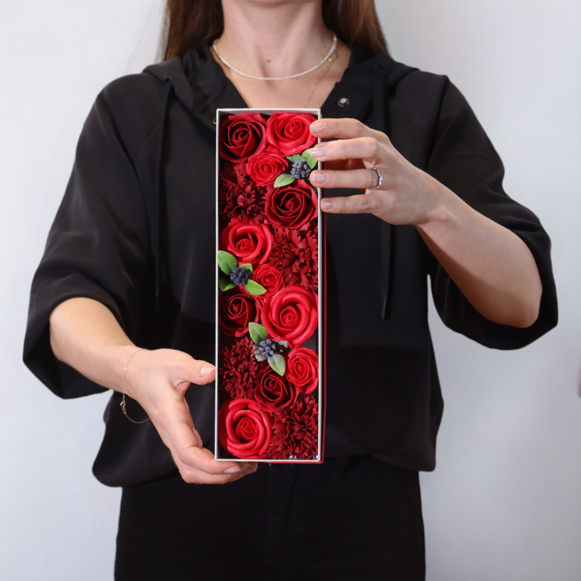 Caja Larga - Rosas Rojas Clásicas - Imagen 2