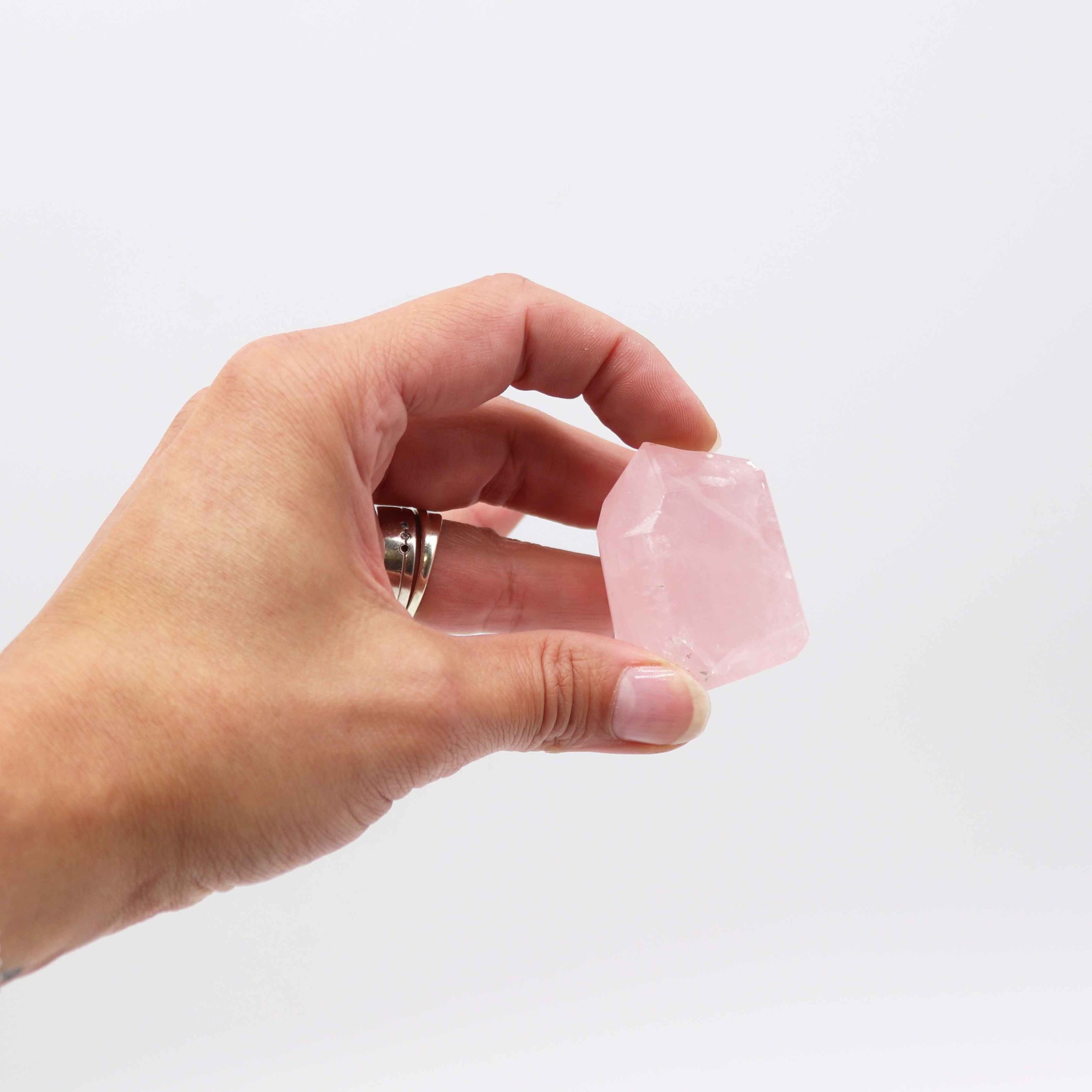 Puntas de gemas aproximadamente 6 cm (0,5 kg) - Cuarzo rosa indio (aproximadamente 8 piezas) - Imagen 4