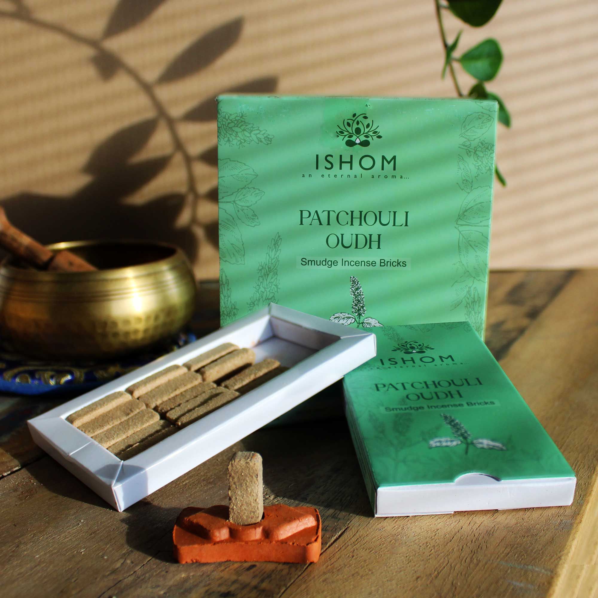 Pack of 15 Natural Incense Smudge Bricks and Burner - Patchouli Wood - Imagen 2