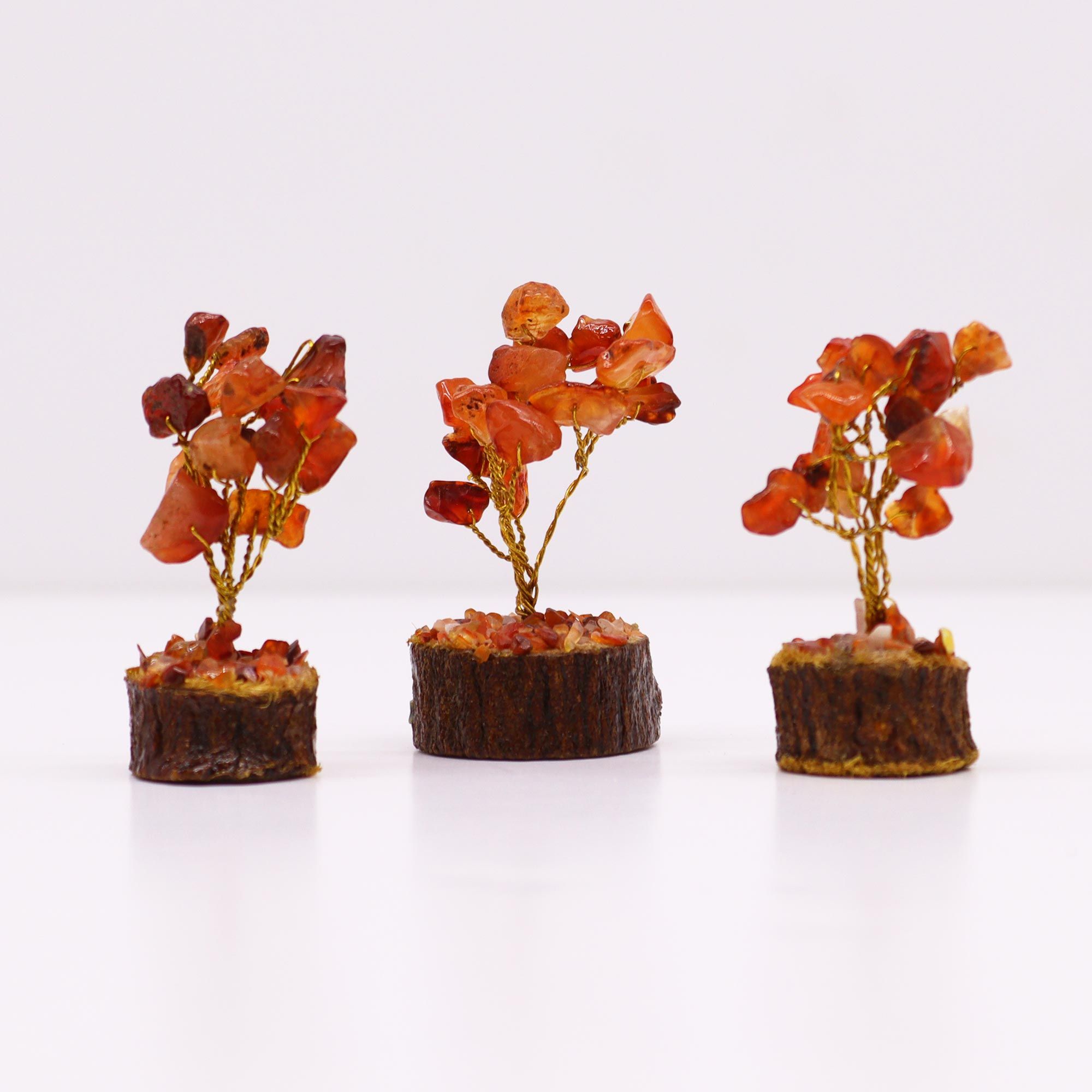 Mini árbol de piedras preciosas sobre base de madera - Cornalina (15 piedras) - Imagen 5
