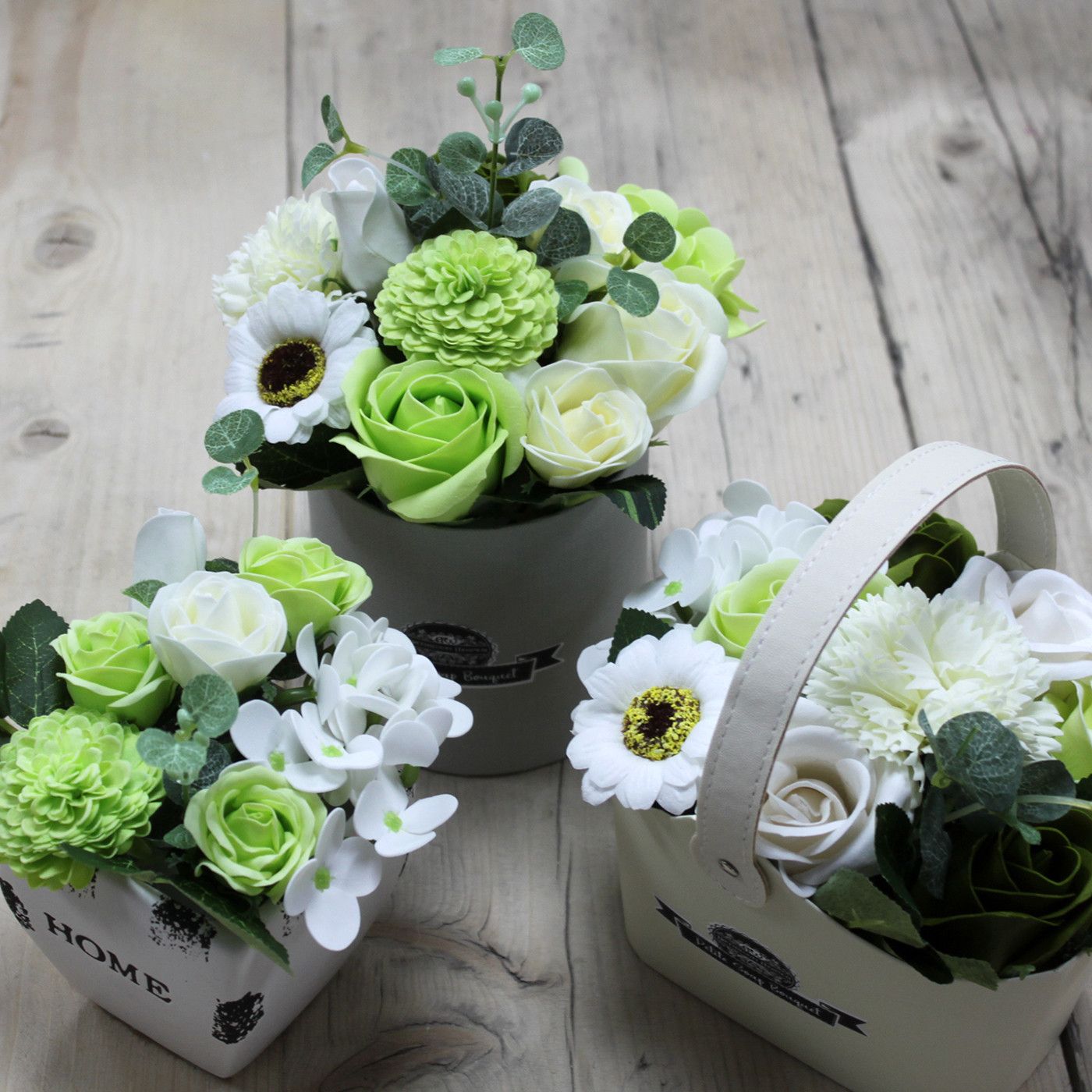 Cesta pequeña tipo bouquet – verde pastel - Imagen 3