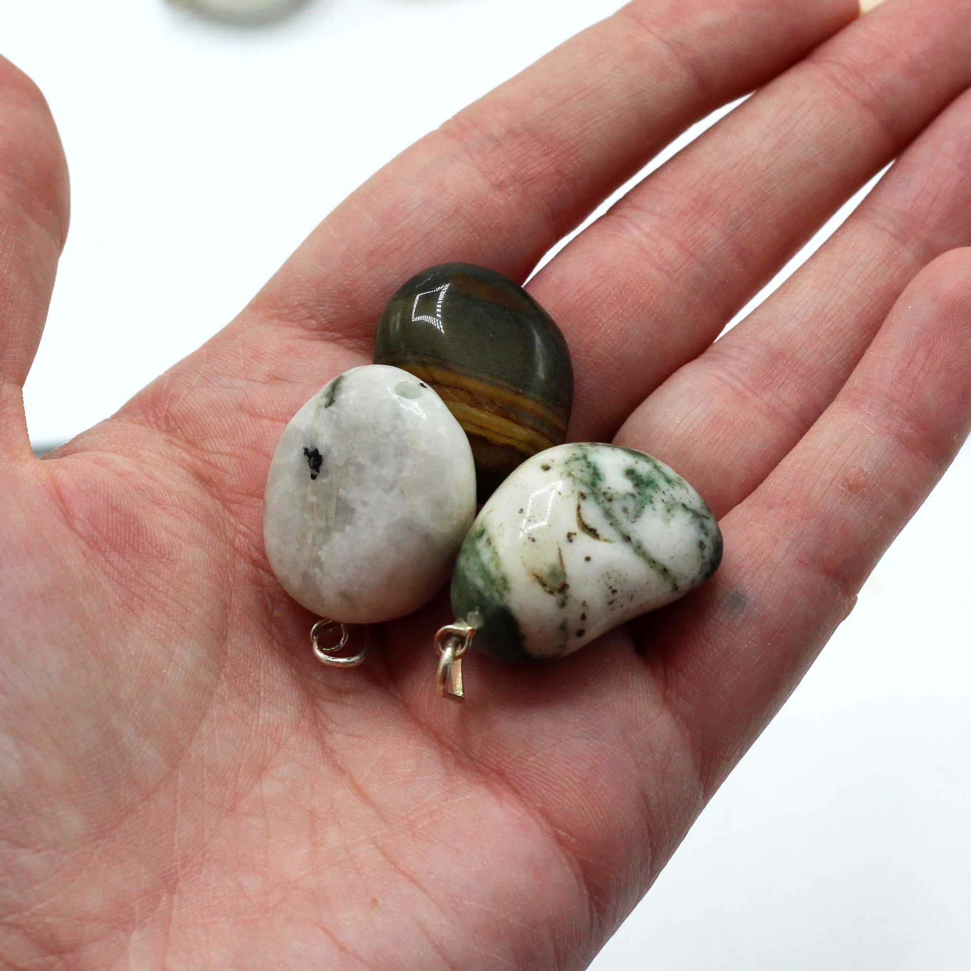 20x Colgantes Mixtos de Cristal Plateado y Piedras Talladas - Imagen 3