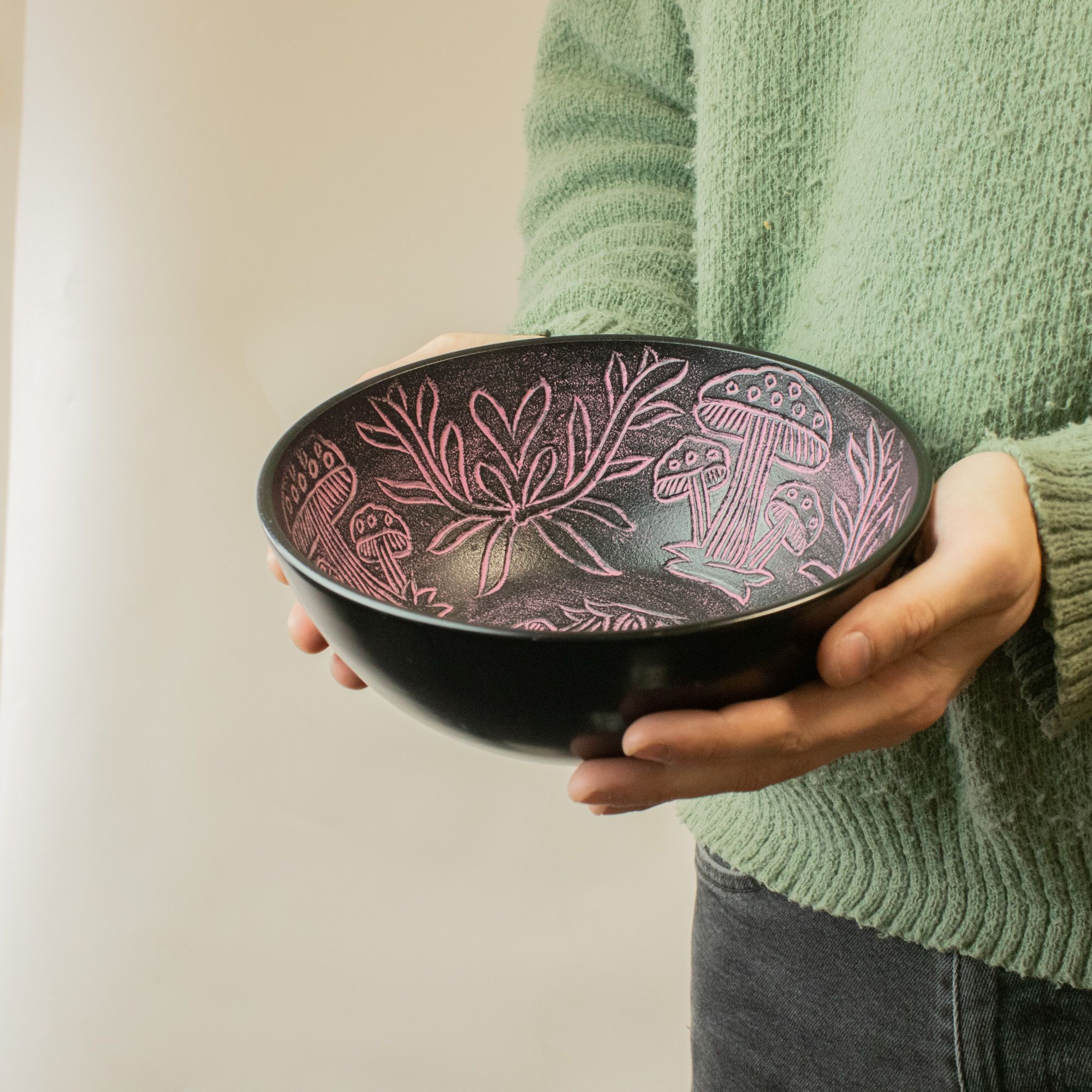 Cuenco tibetano de aluminio - Hongo Mágico - Rosa (20 cm) - Imagen 3