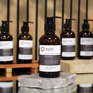 Jabón de manos y cuerpo de sándalo y rosa 250ml