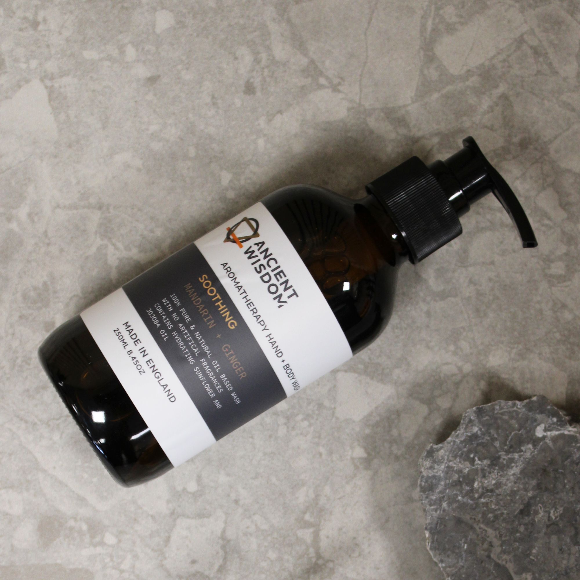 Jabón líquido de manos y cuerpo de enebro, lima y menta verde 250ml - Imagen 2