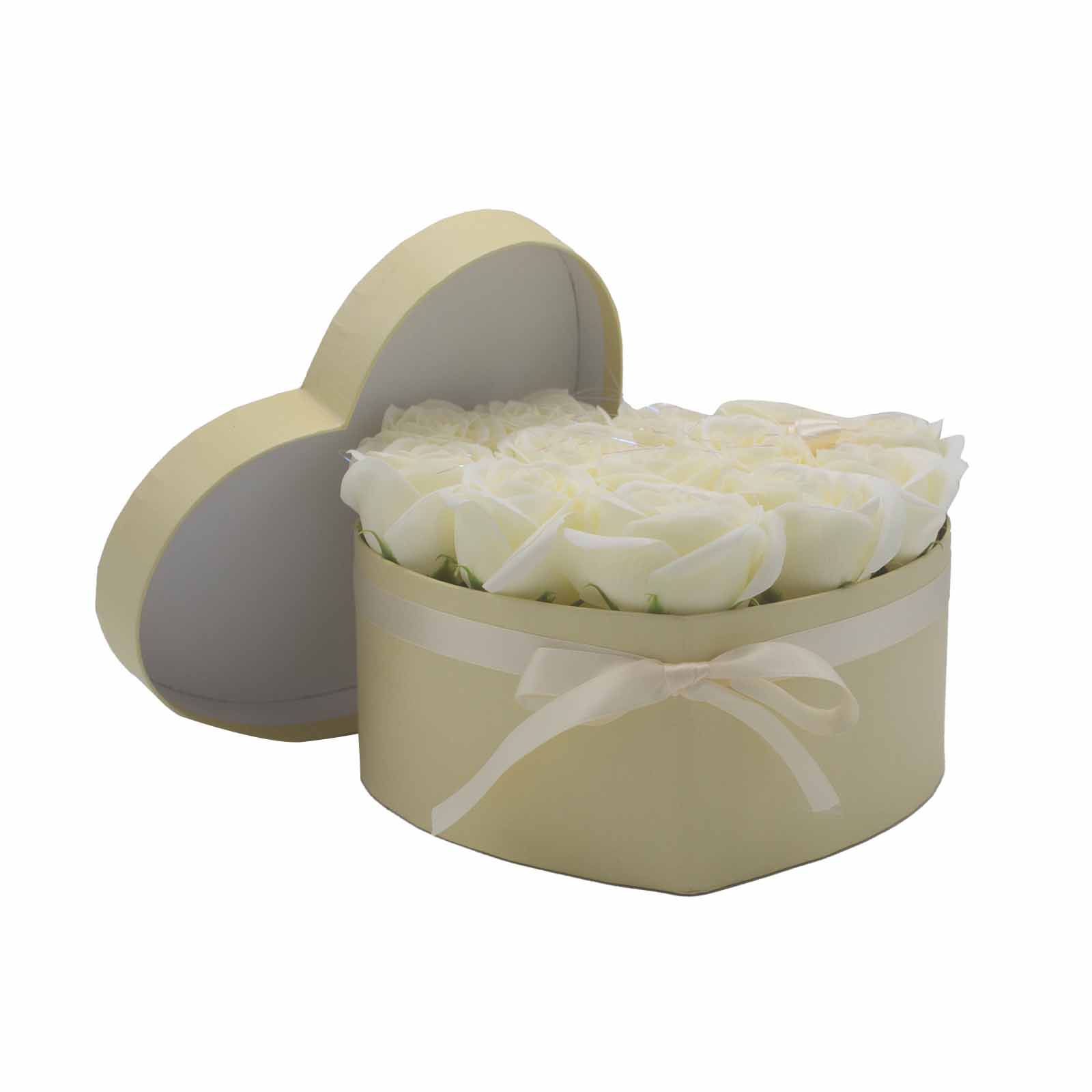 Caja de Regalo - Flor de Jabón 13 Rosas Crema - corazon - Imagen 7