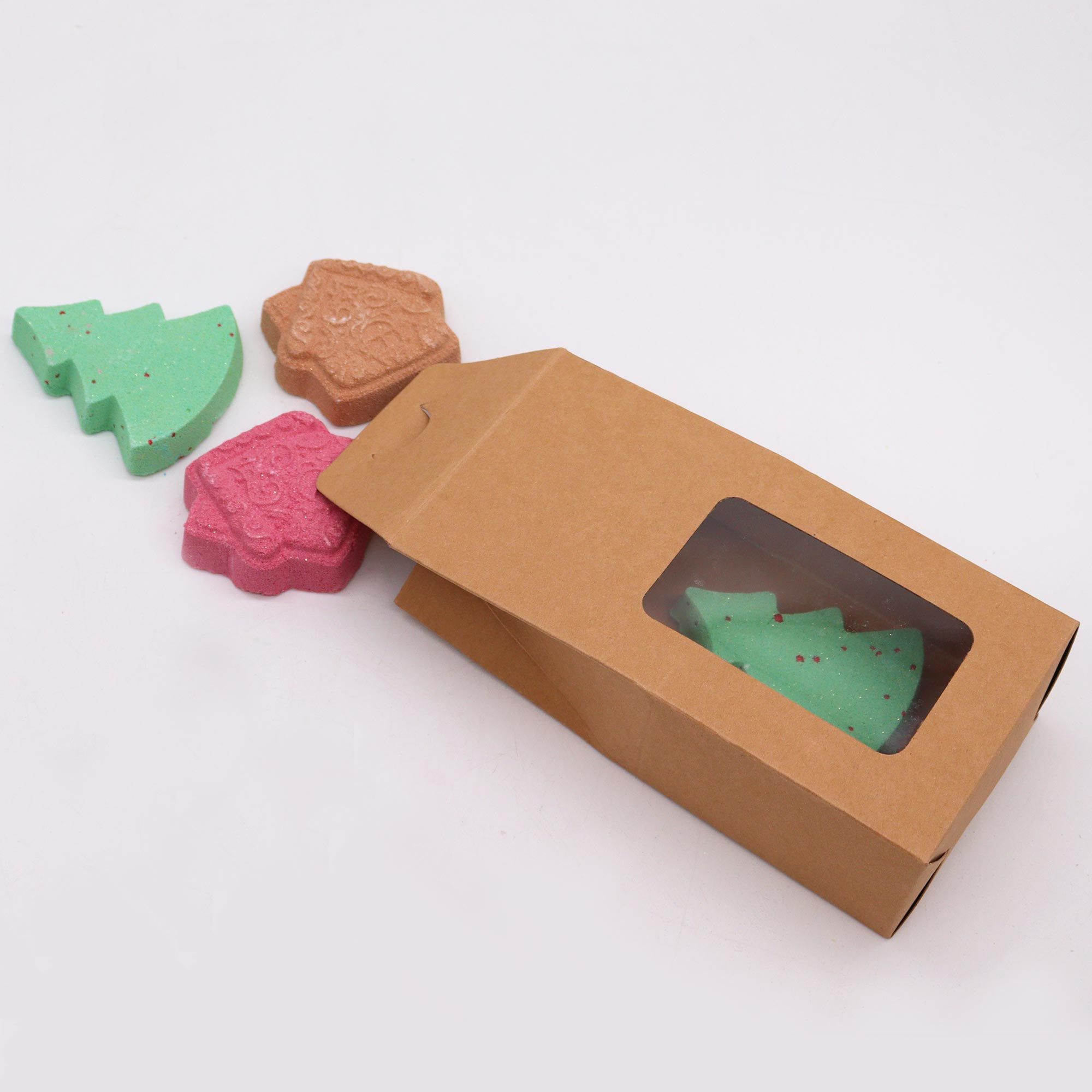 Pack de Regalo de Bombas de Baño Navideñas de Gingerbread Town - Imagen 2