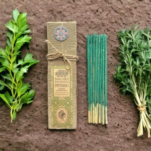 Varitas de incienso para purificar el ambiente