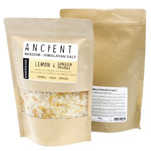 Dos bolsas de sales de baño del Himalaya Energizar, una de frente y otra mostrando el reverso.