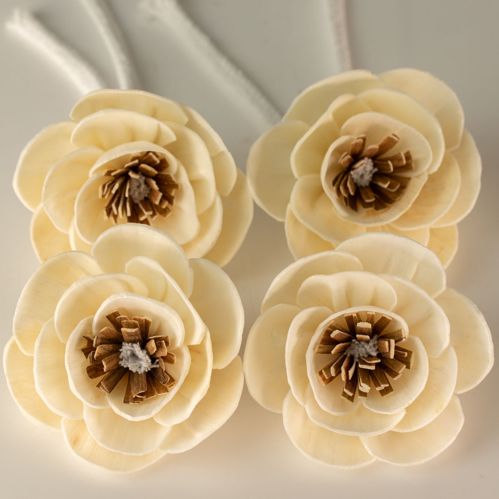 Flor Difusora de Madera Amapola Pequeña – Pack de 4, En Cordón - Imagen 2
