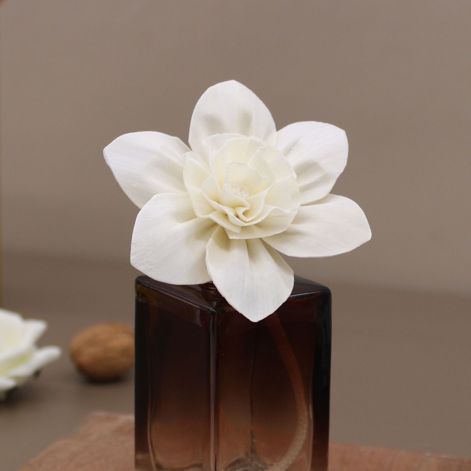 Flor Difusora de Madera Lirio Grande – Pack de 4, En Cordón - Imagen 2